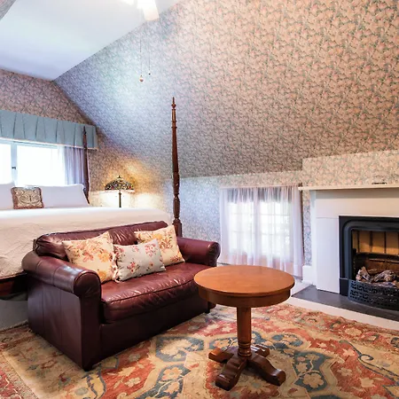 Central Park Bed & Breakfast-3